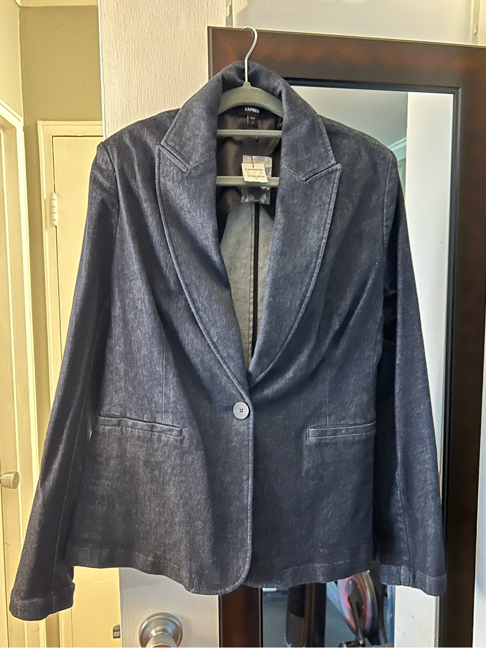 NWT- Express Women's Navy Demin Single-Button Blazer Jacket - Size 8